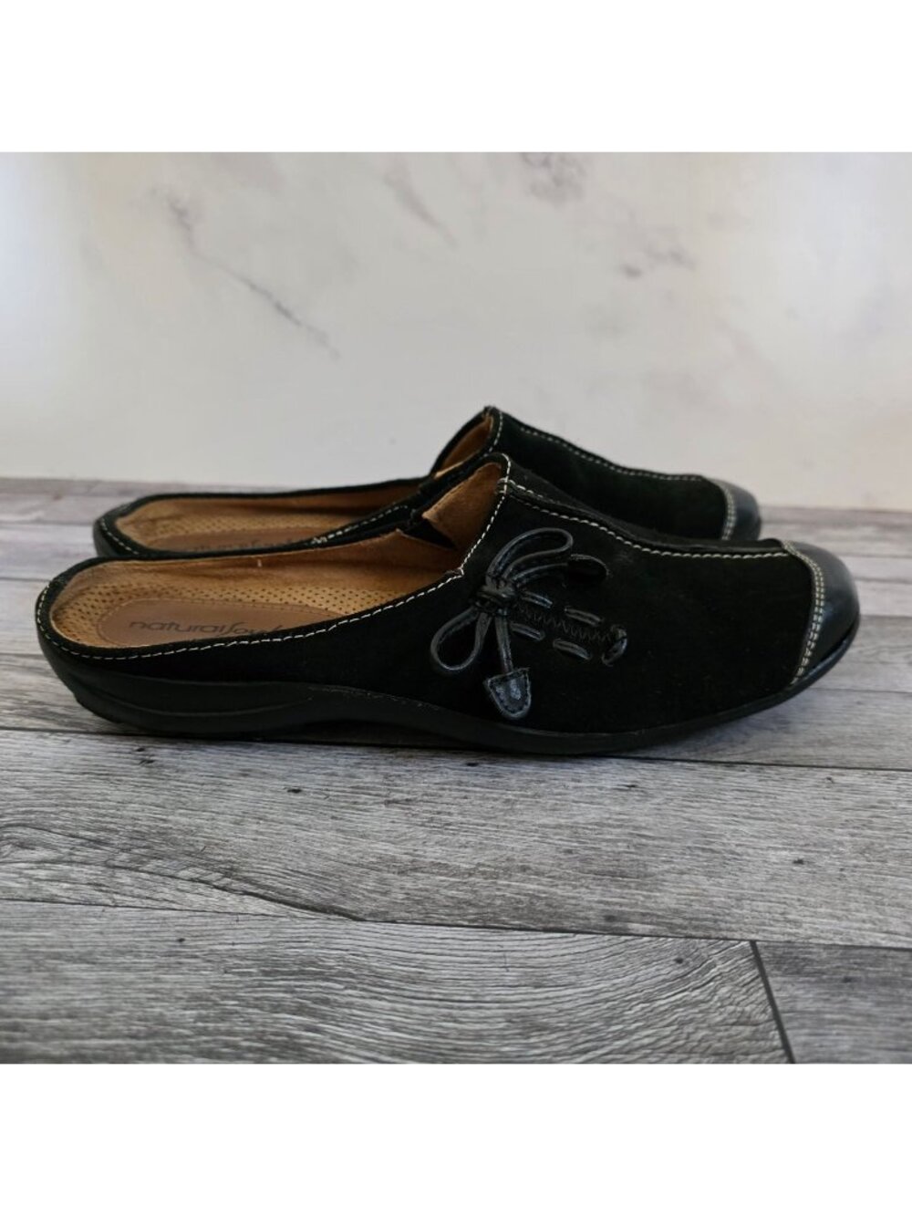 Natural Soul By Naturalizer Black Suede Slip-On Mules With Bow Detail Womens Siz
